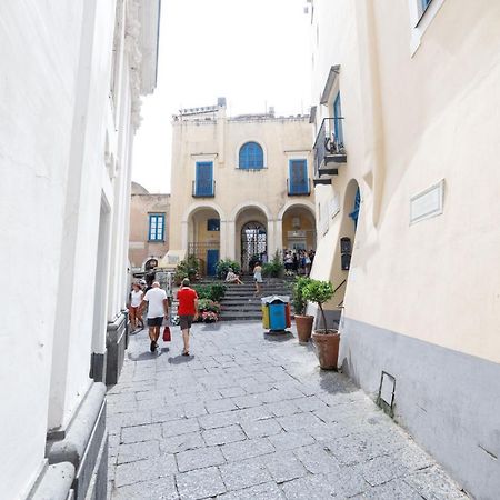 Qasar Luxury Suite - In Capri'S Piazzetta Exterior photo