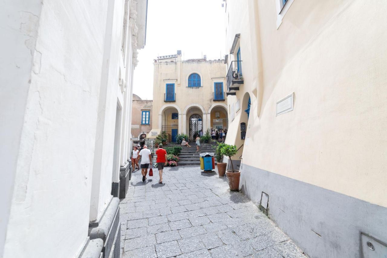 Qasar Luxury Suite - In Capri'S Piazzetta Exterior photo